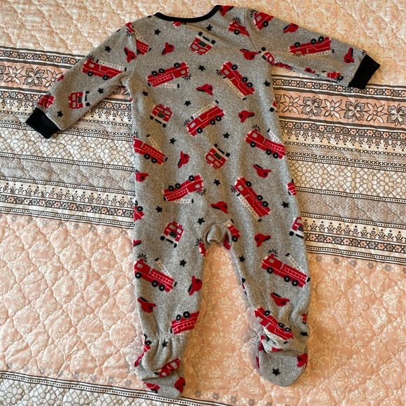 Absorba footed fleece Fire Engine PJs. Like new w/no signs of wear! Sz 6 mo. - Picture 2 of 4